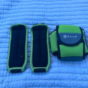 1.5 pound ankle weights and 3 pound ankle weights